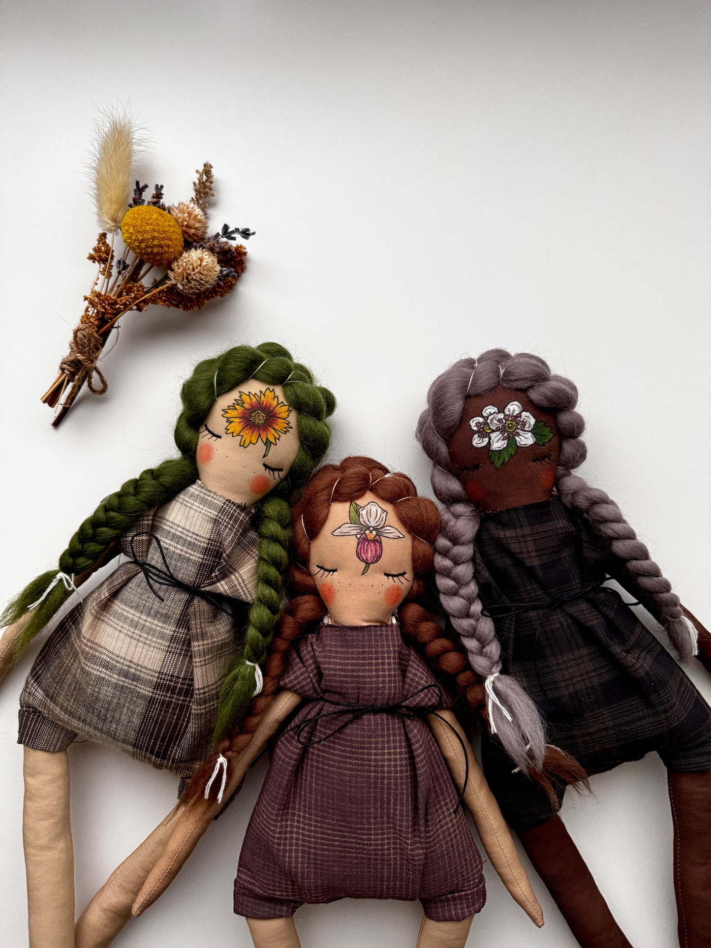 State Flowers : Missouri White Hawthorn Blossom